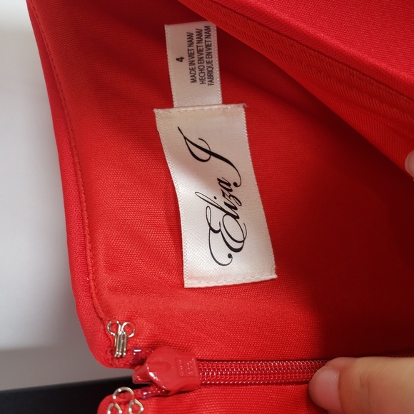 Eliza J Red Ruffled-Cuff Off-The-Shoulder Cocktail Dress - SZ 4 - NWT - Picture 9 of 13